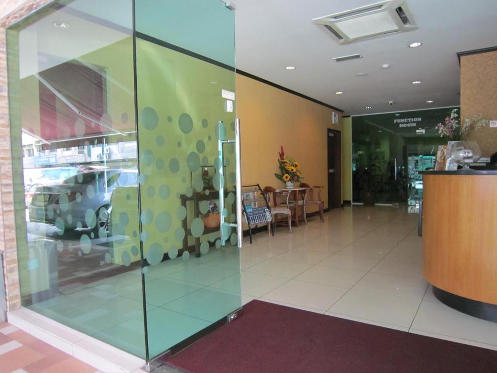Twin Hotel photo