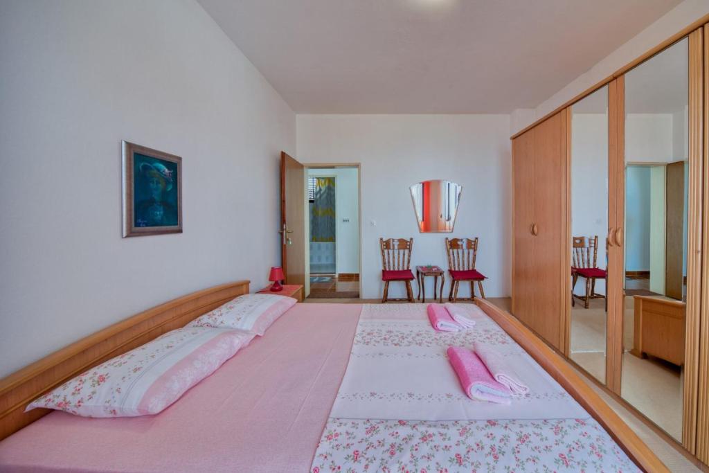 BOR - The Entire Home with Sea view - 3