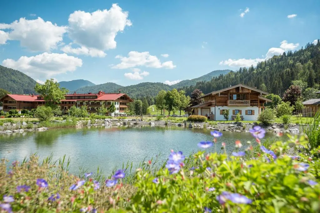 Relais & Châteaux Gut Steinbach Hotel Chalets SPA, hotel in Reit im Winkl