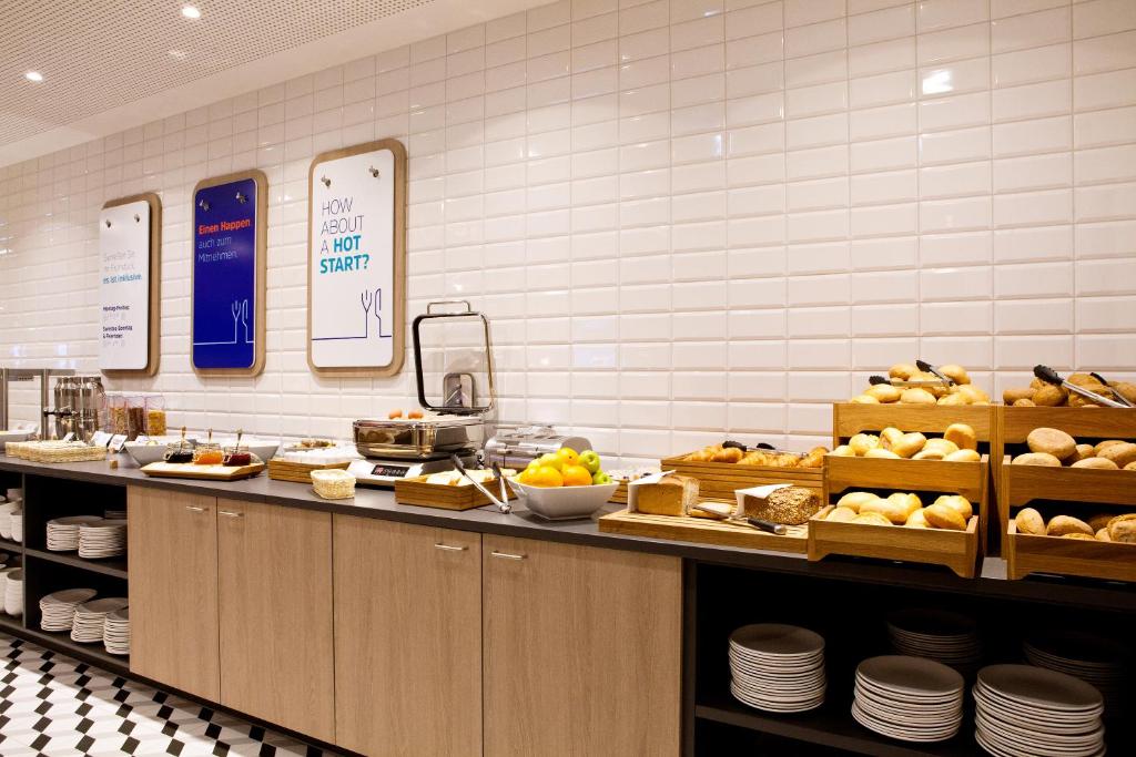 Holiday Inn Express Munich - Olympiapark by IHG - 4