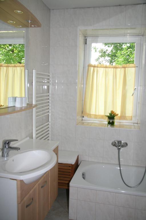Apartments Wirrer photo