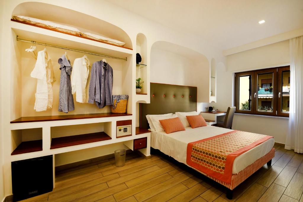Sorrento Rooms - 2