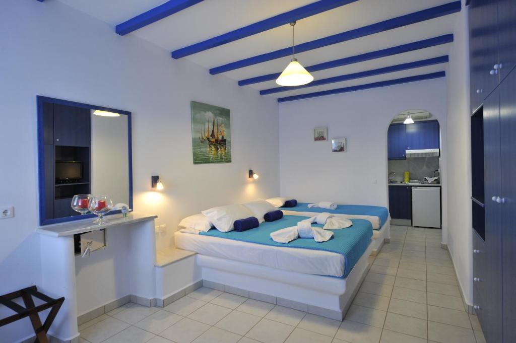 Studios Antiparos Beach photo