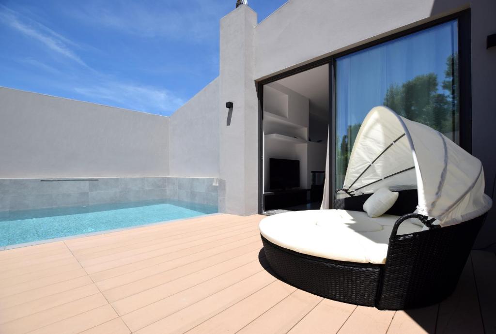 Casa Lou, architect villa with heated pool at Begur, 470m2 - 5
