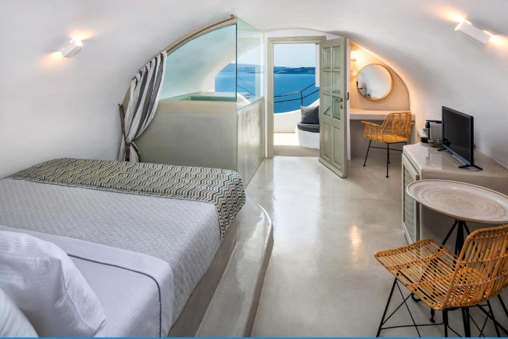 Kaleidoscope Oia Suites photo