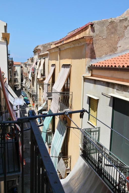 Porto Salvo Apartments - by Vacation Service - 3