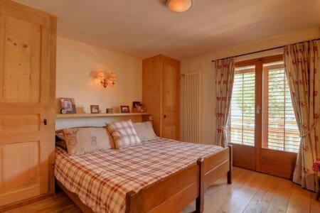 Ski-in, Chalet-style appt Central Verbier - 1 Min Walk to Lift - 5