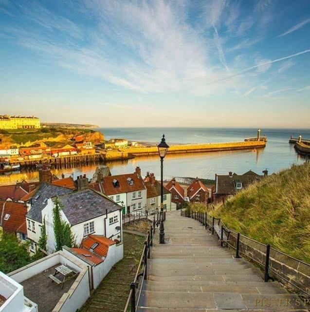Cottages-Whitby, Whitby