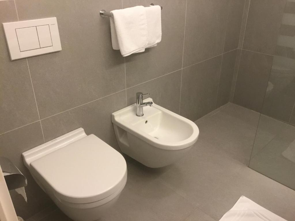 Hotel Adria - 3
