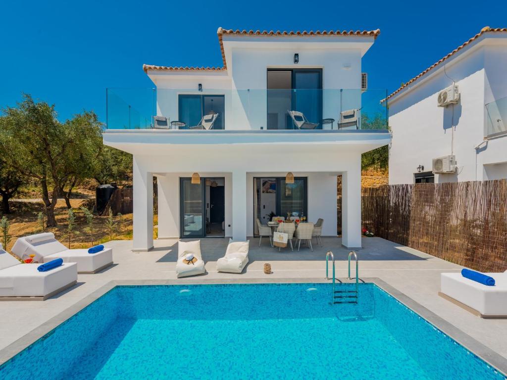 Queen of Zakynthos Luxury Villas — Hotel in Zakynthos Island