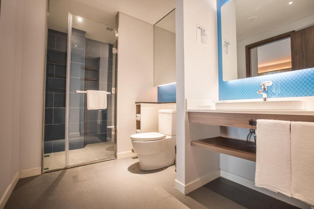 Holiday Inn Express Guizhou Qinglong photo