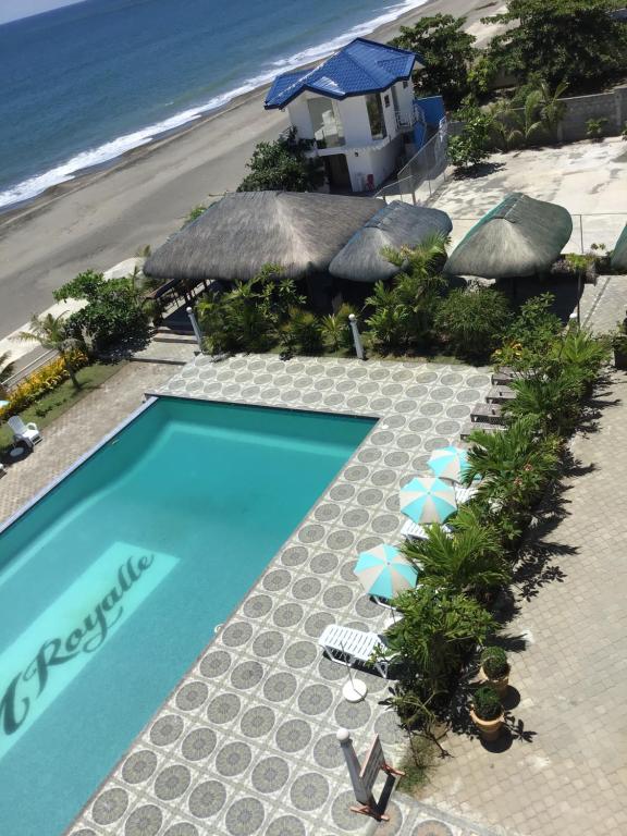 スイミングプール