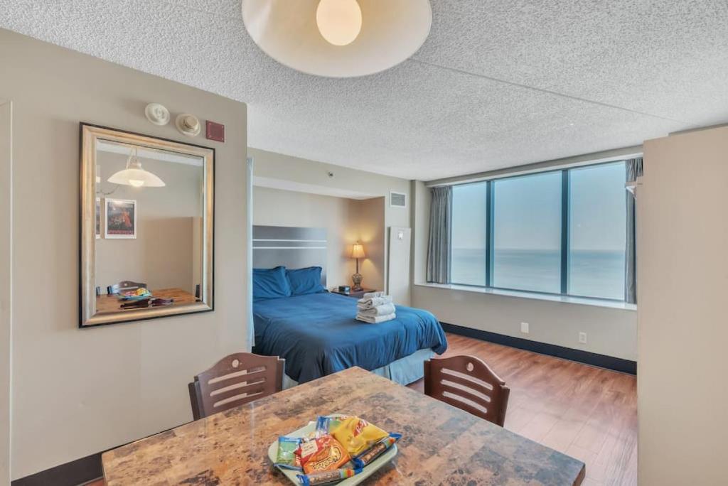 CozySuites at Showboat Luxe 2BR 3BA Beachfront Condo em Atlantic City