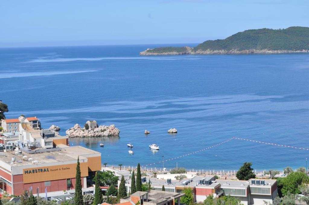 Lux Pržno View Penthouse, Budva