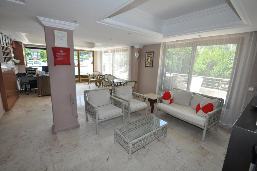 Defne &amp; Zevkim Hotel — Hotel in Marmaris