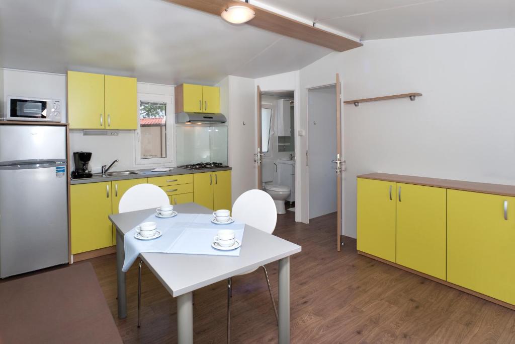 Camping Ulika Mobile Homes - Naturist — Hotel rooms in Poreč, Istria
