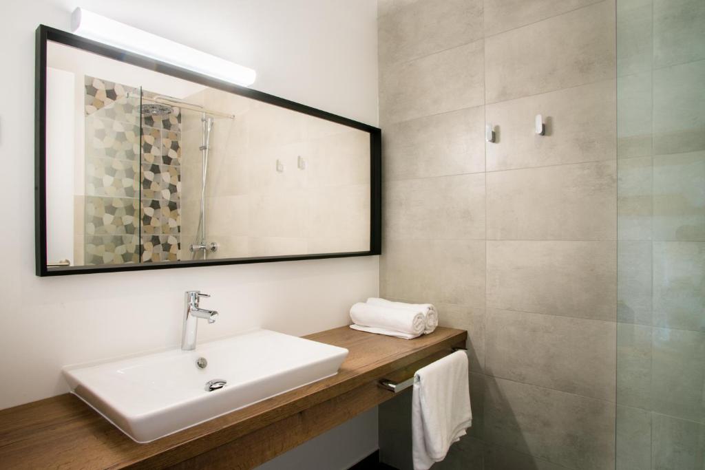 Roko Garni Hotel 2