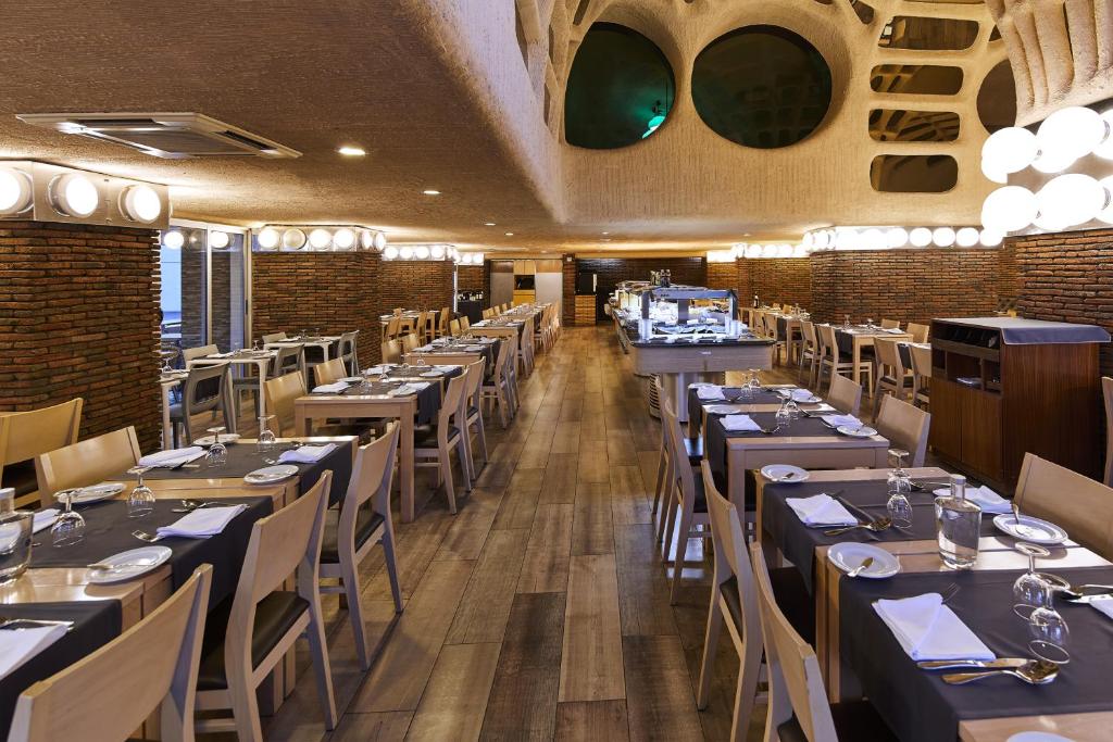 Restaurant, Alcazar Hotel & SPA in Vila Real de Santo Antonio