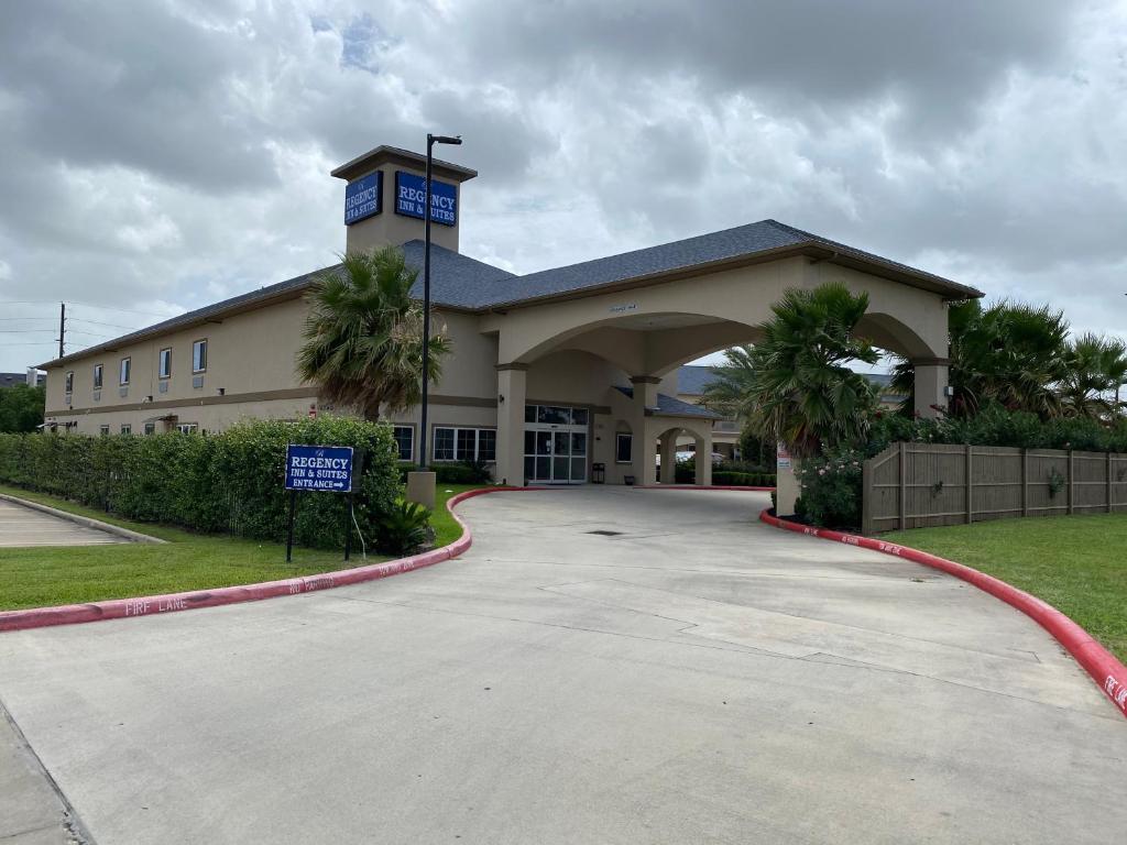 Regency Inn & Suites- NW Houston, Houston