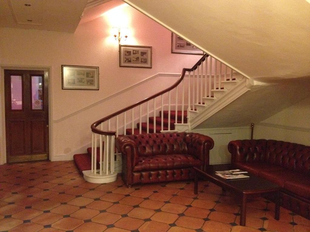 Lobby, The Royal Victoria & Bull Hotel in Gillingham