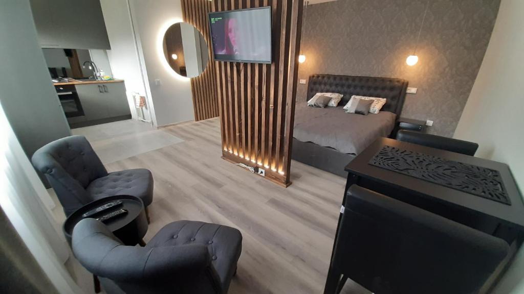 Jaukūs apartamentai-studija, centre, Šiauliai