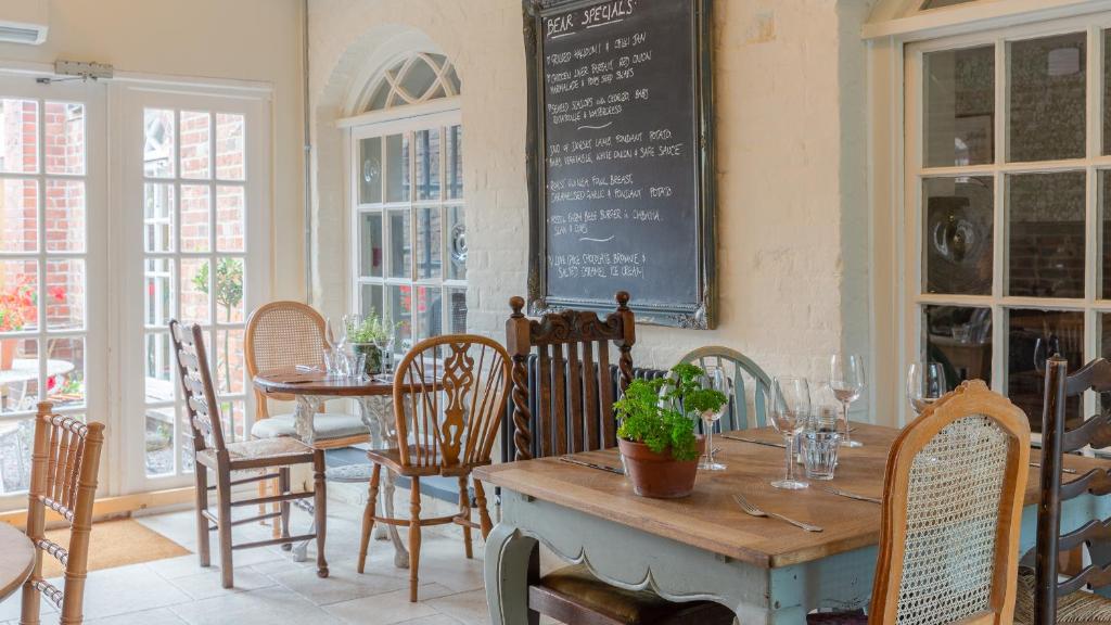 The Bear Hotel, Wareham photo 7