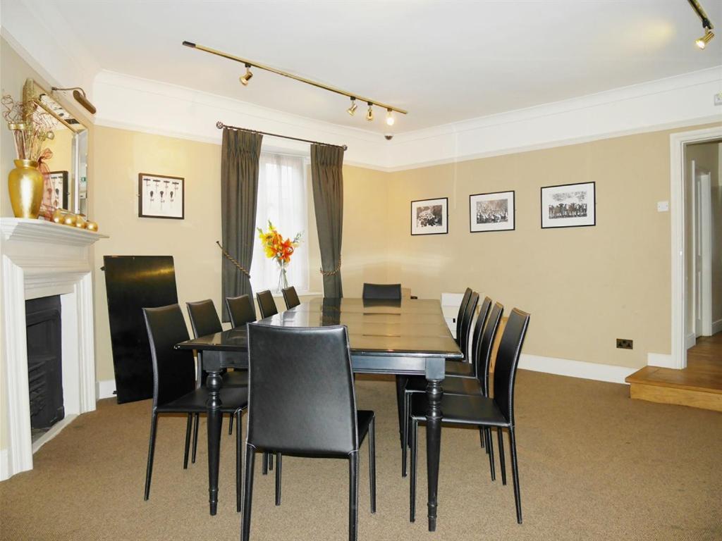 The Angel Hotel 会議室