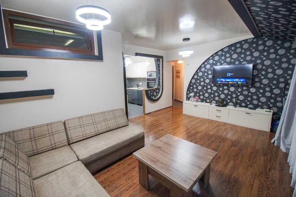 Edo Apartment