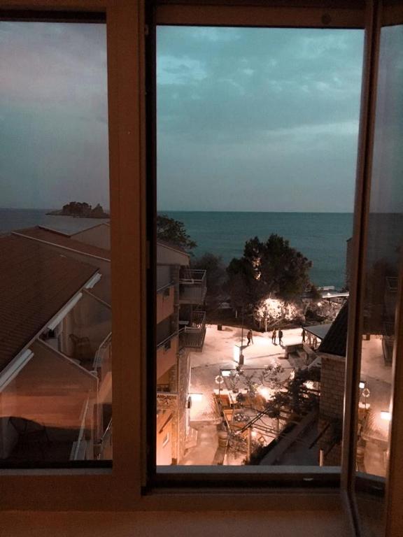 Lux View, Petrovac na Moru