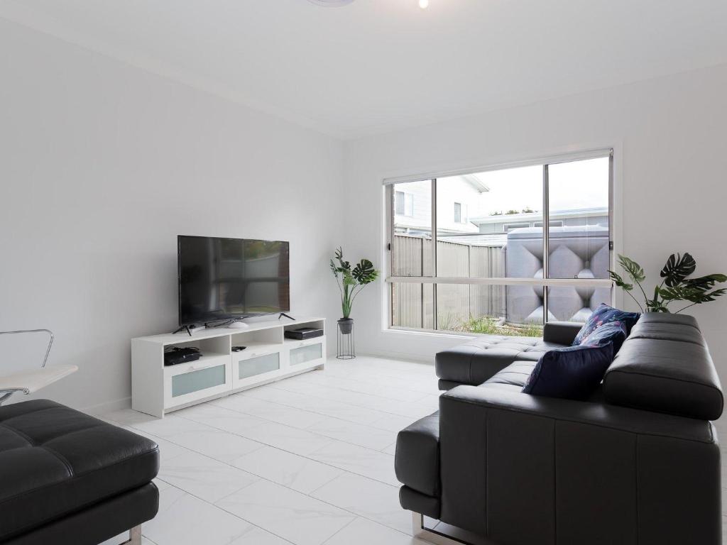 5b Bent Street large house with ducted air con foxtel and wifi 전경