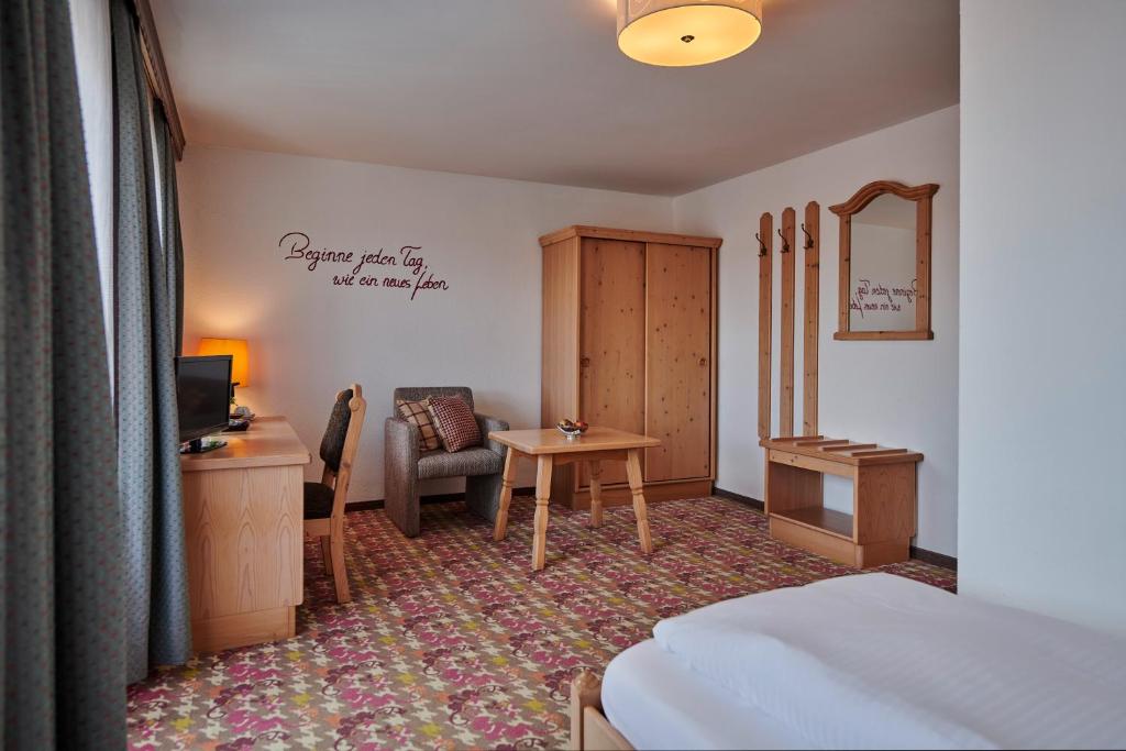 Hotel Bannwaldsee photo