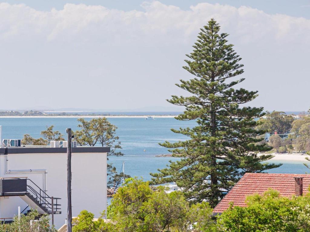 Cote DAzure 13 Lovely unit with air con pool lift and WiFi photo