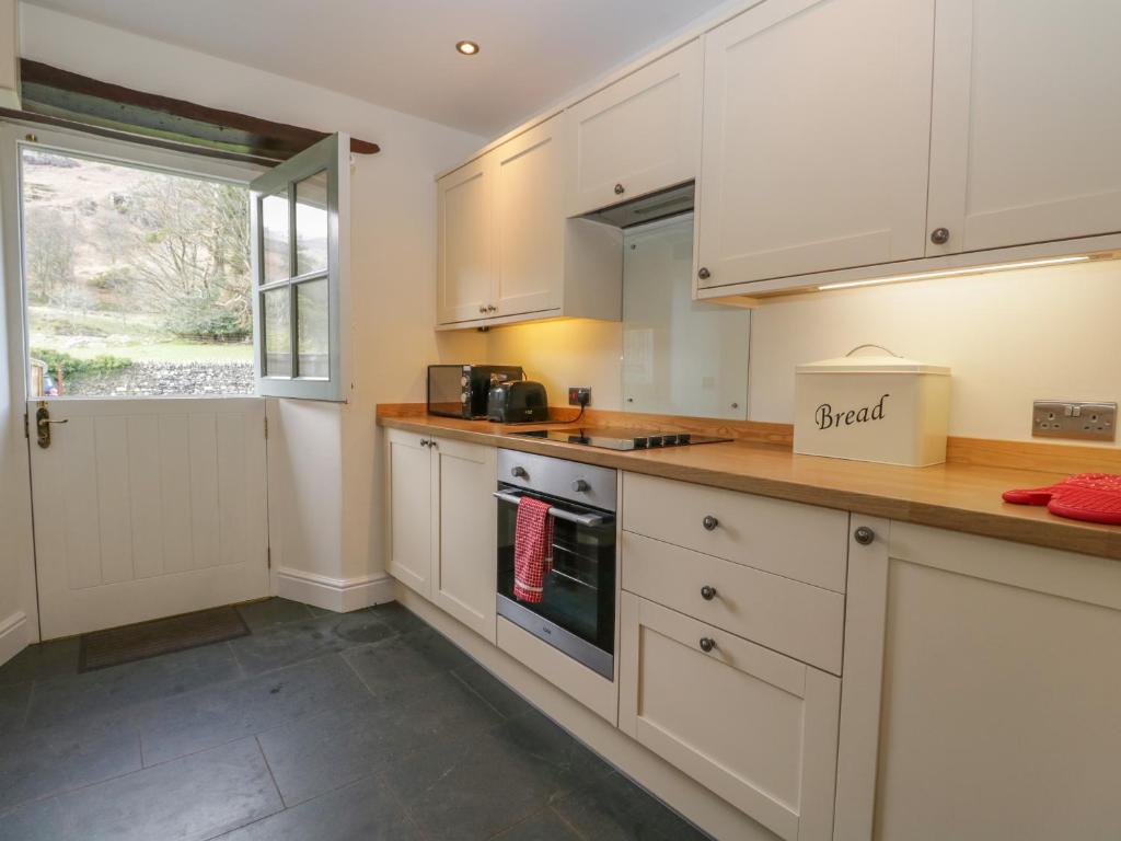 Oak Tree Cottage - photo 3