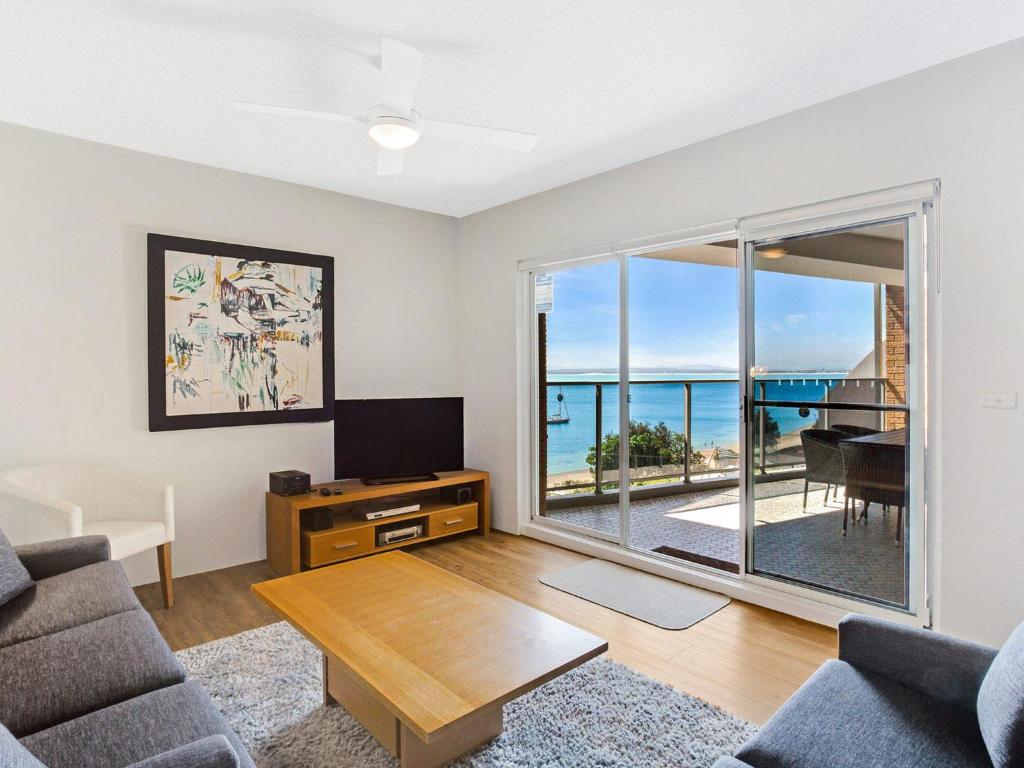 Kiah 10, 53 Victoria Parade - Stunning Views, Aircon and Close to the Marina, Nelson Bay