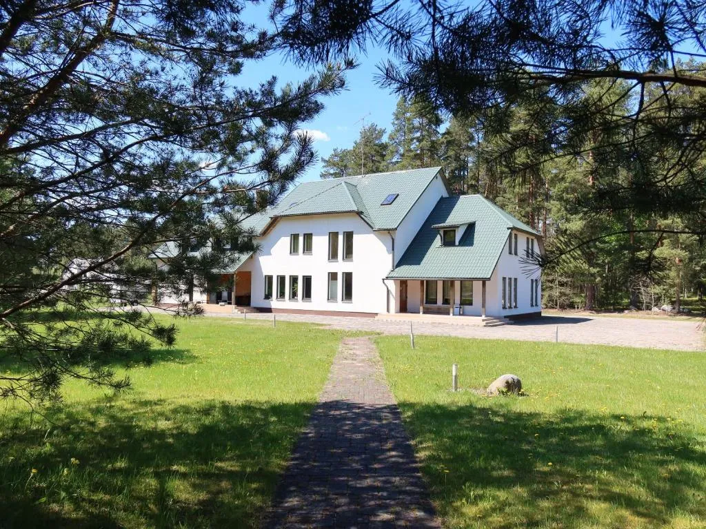 Dižpriedes, Hotel in Kandava