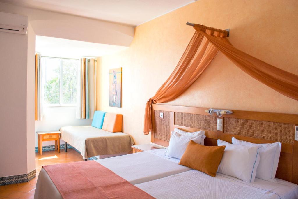 Hotel do Cerro — Hotel rooms in Albufeira, Faro