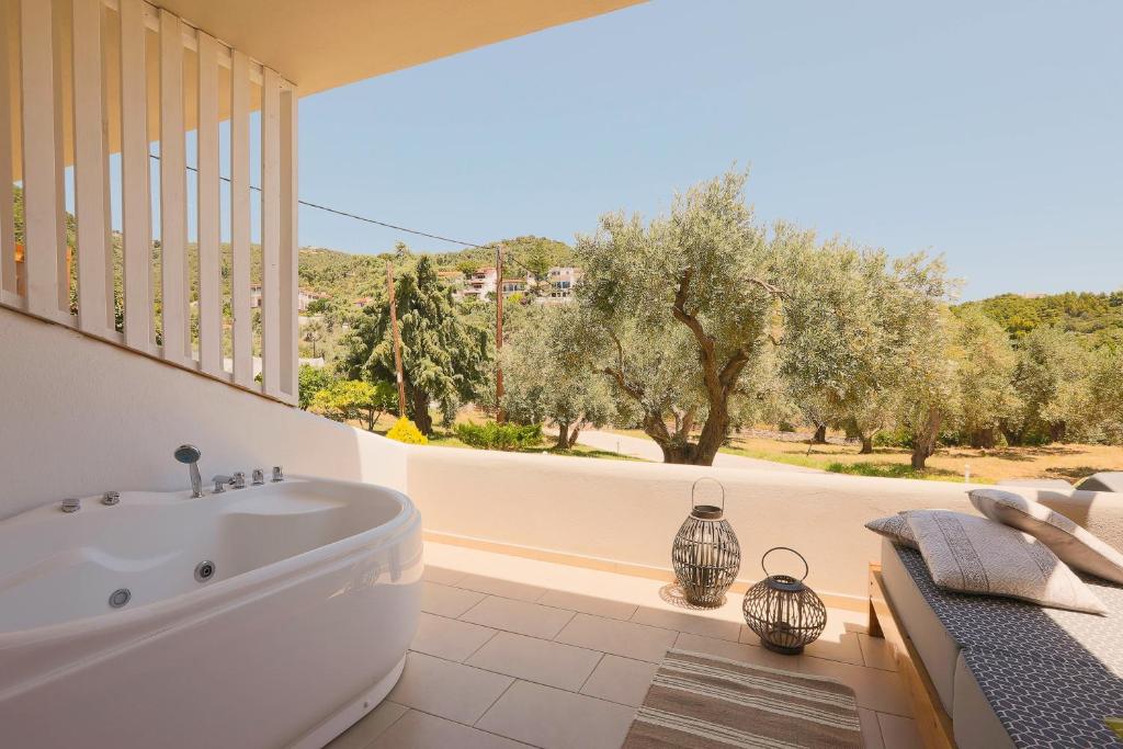 Skiathos Avaton Garden - Philian Hotels & Resorts バルコニー/テラス