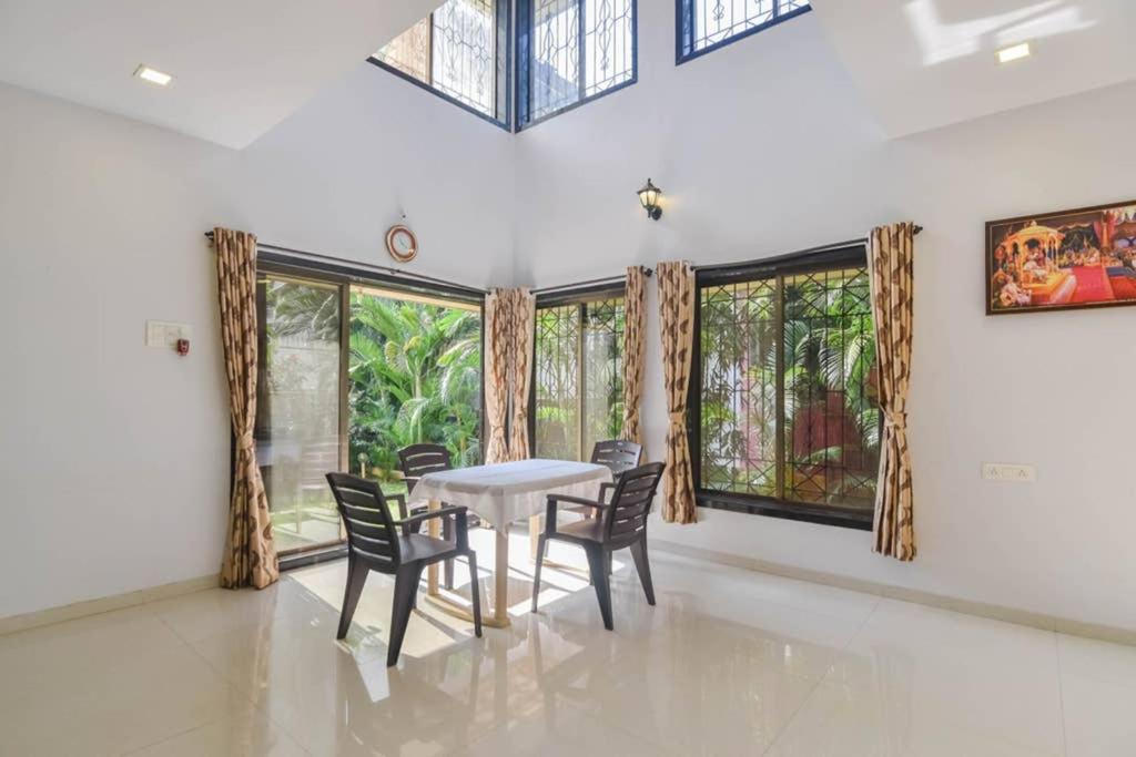 Ash Villa- A 5bhk Pleasant Vacation Stay photo