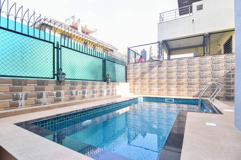 Ash Villa- A 5bhk Pleasant Vacation Stay — Hotel in Lonavala