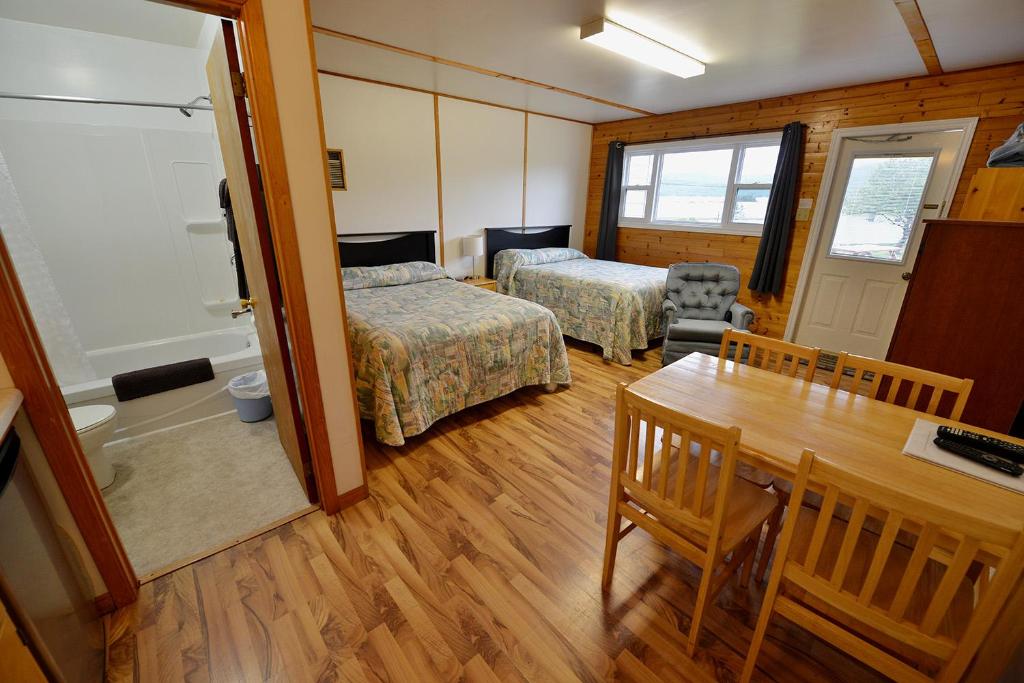 Sea Breeze Cottages photo