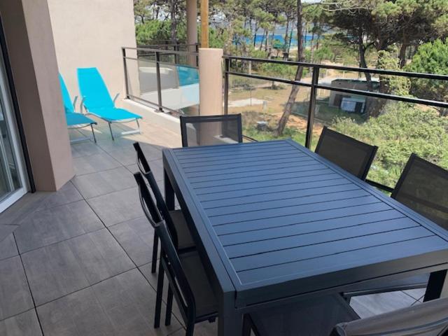 T2 neuf bord de plage - terrasse - CALVI - 2