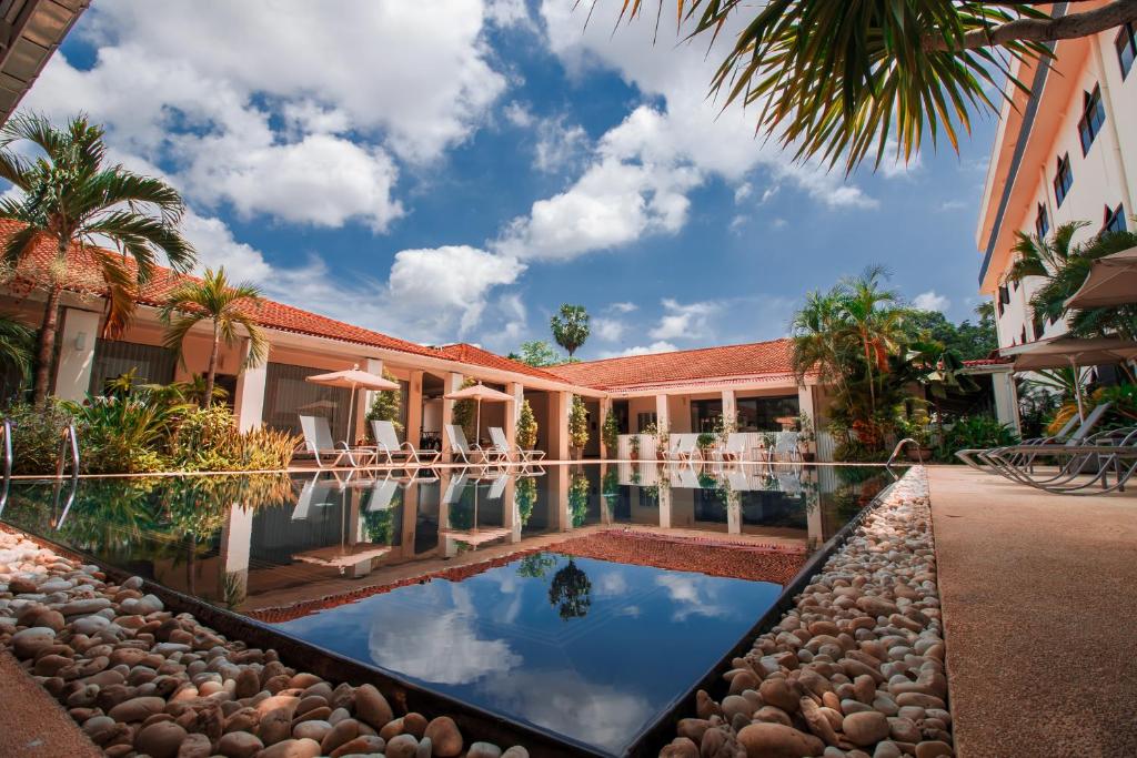 LAOTEL VIENTIANE photo
