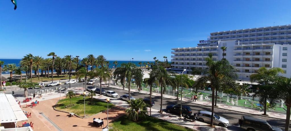 IMPRESIONANTE PRIMERA LÍNEA DE PLAYA, BAJONDILLO BEACH - 3