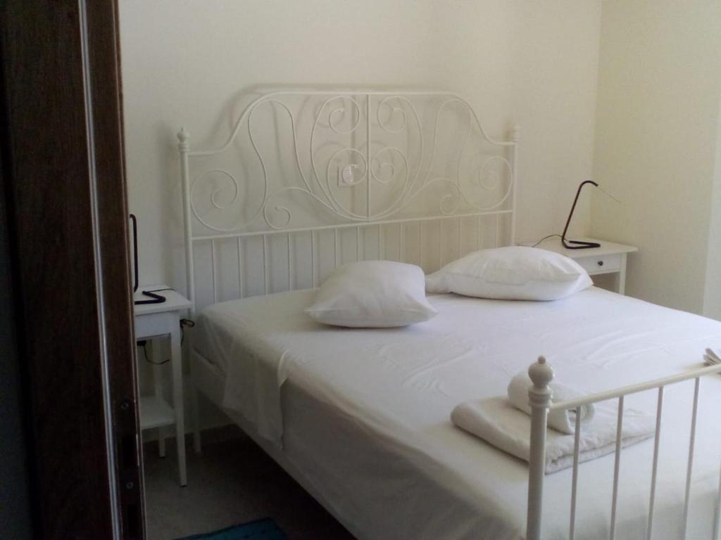 Ithaca's Poem Apartments photo