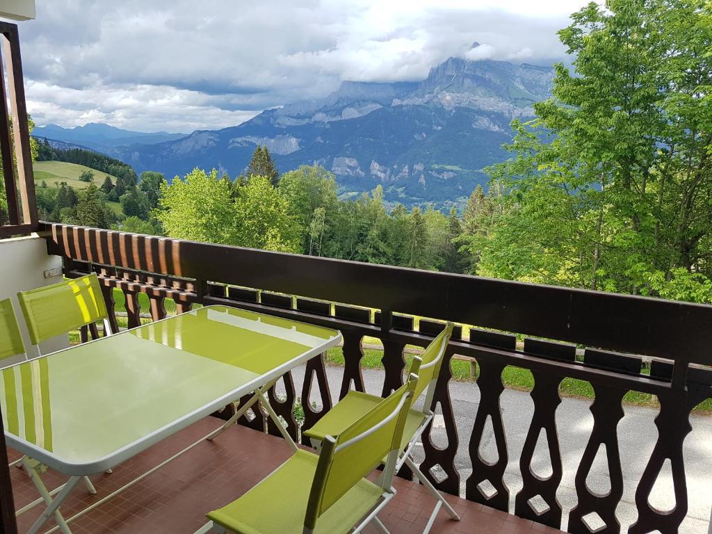 Studio tout confort avec vue sur les sommets, Combloux