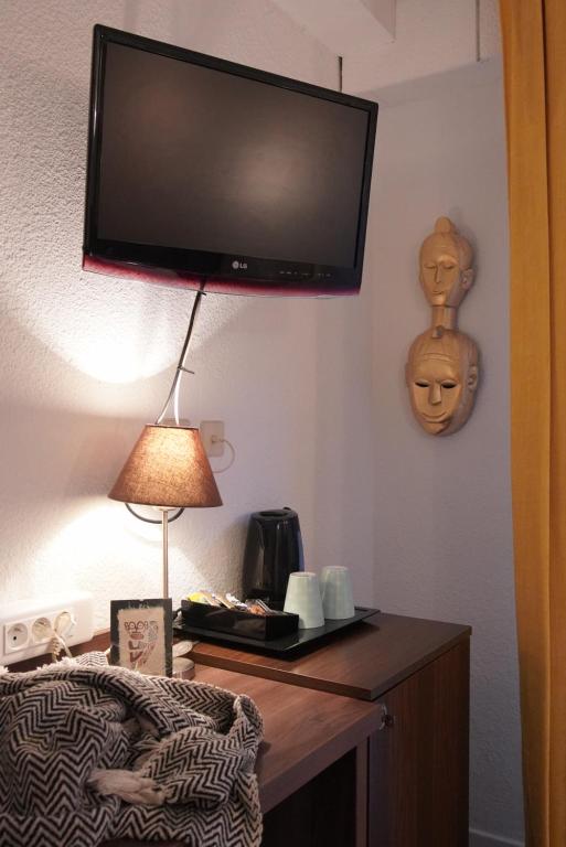 ATH hotel Athenee photo