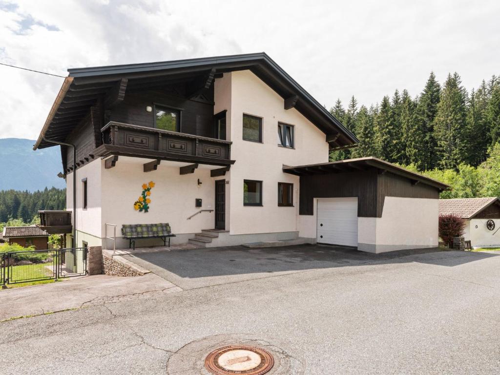 Attractive Mansion in Kotschach Mauthen with Garden