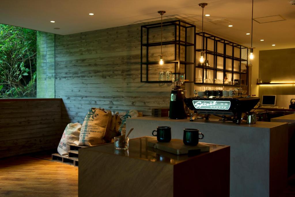 อาหารและเครื่องดื่ม