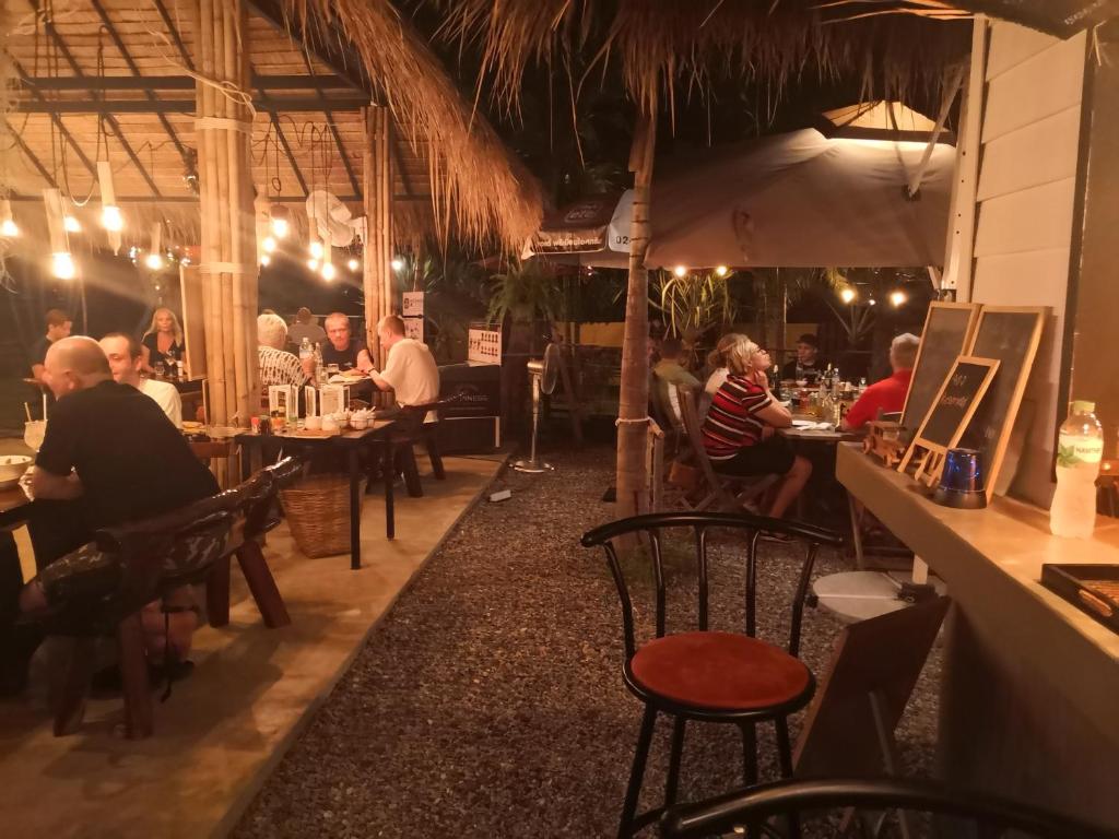 Tropical House​ photo