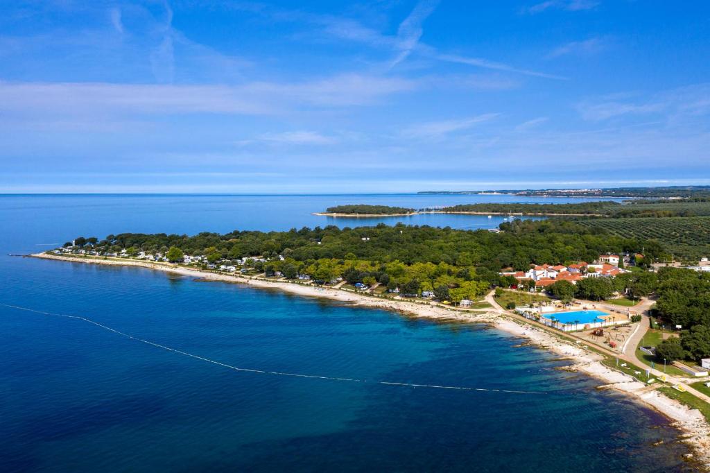 Camping Ulika Mobile Homes - Naturist — Beach in Poreč, Istria